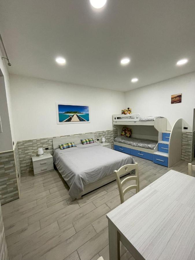 Casa Vacanze Luisa Неаполь Екстер'єр фото